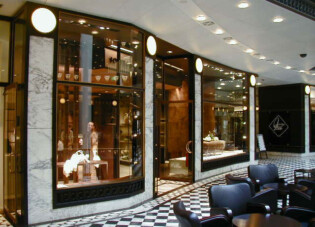 Bottega Veneta · Berlin, Friedrichstraße (Quartier 206) · 2004